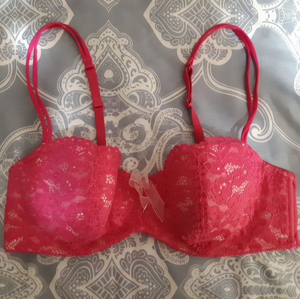 36B b.tempt'd Hot Pink Bra & Panty Set - NWOT